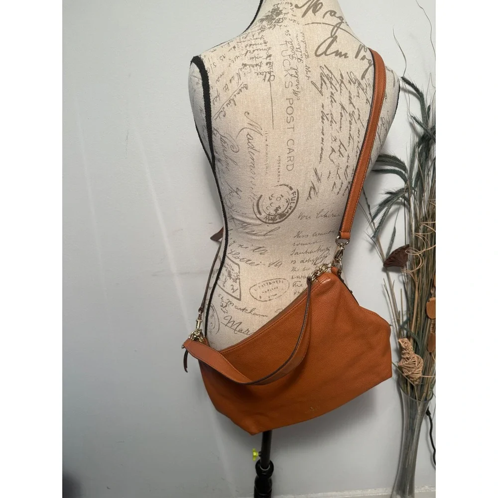 Kate Spade pebbled leather shoulder bag cognac brown gold hardware‎